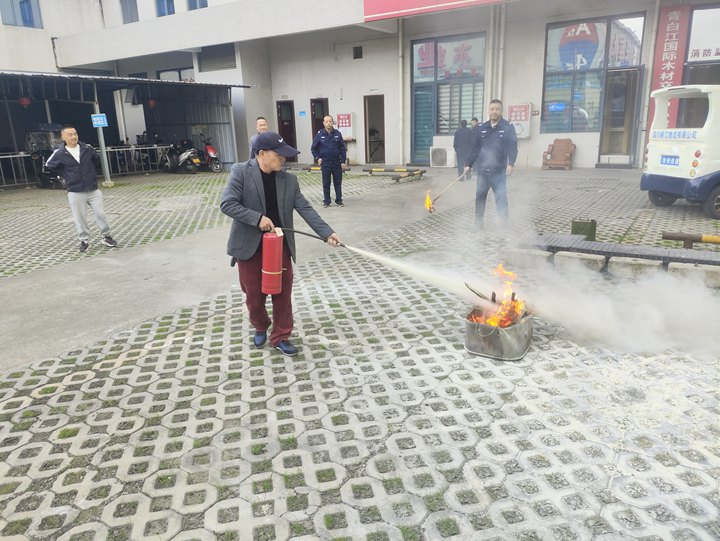 【園區(qū)要聞】筑牢安全底線 消防“四懂四會”